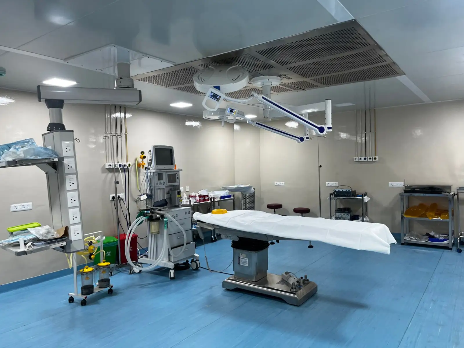 医院集中供氧系统氧源方案选型对比：医用制氧机与液氧供应优劣势分析正文配图 1